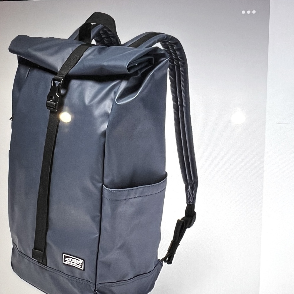 Eddie Bauer. NWT Blue black Camano back pack computer padded sleeve